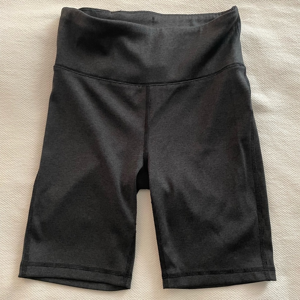 Gap biker shorts